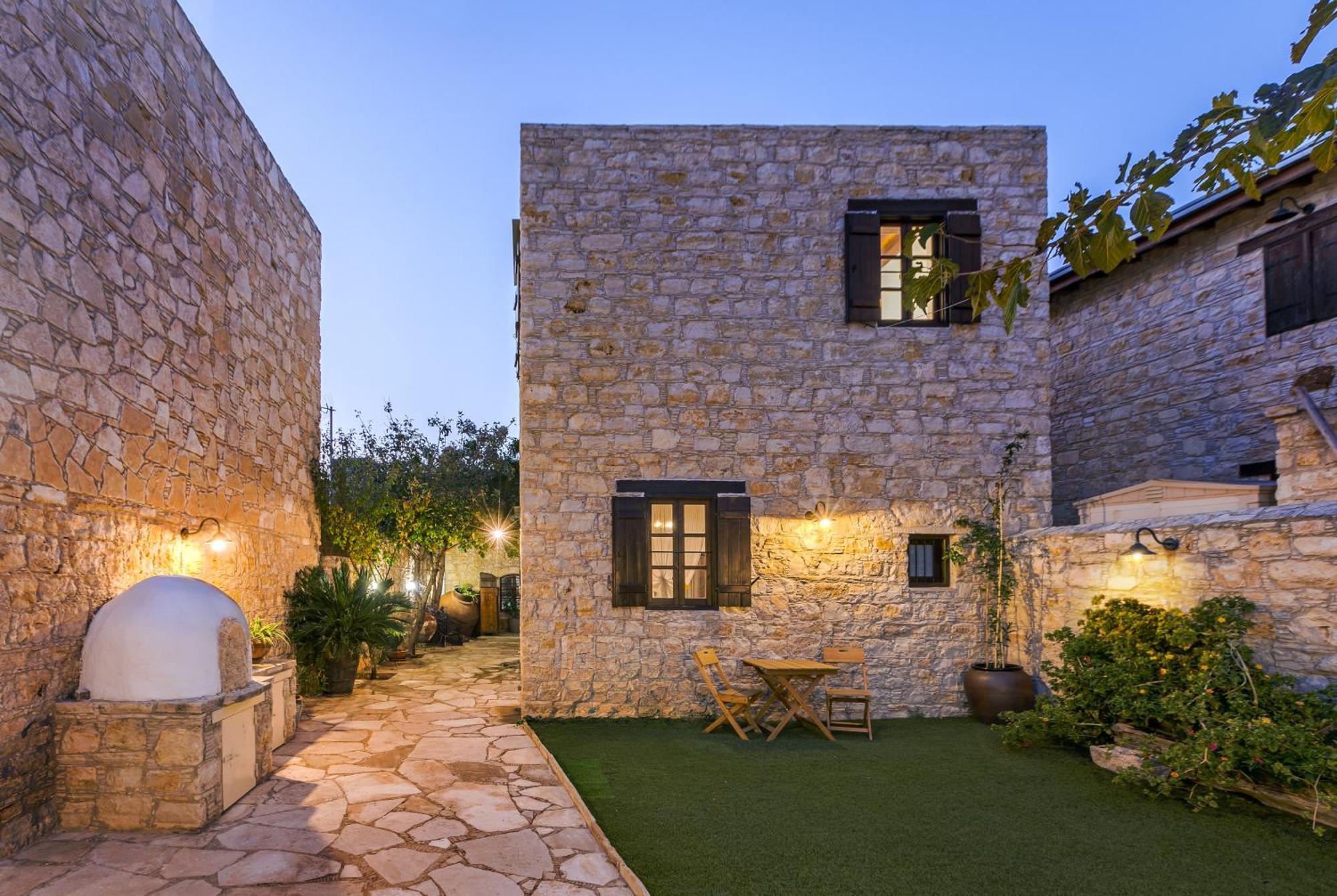 Oinoessa Traditional Boutique Guest Houses Lofou Exterior photo