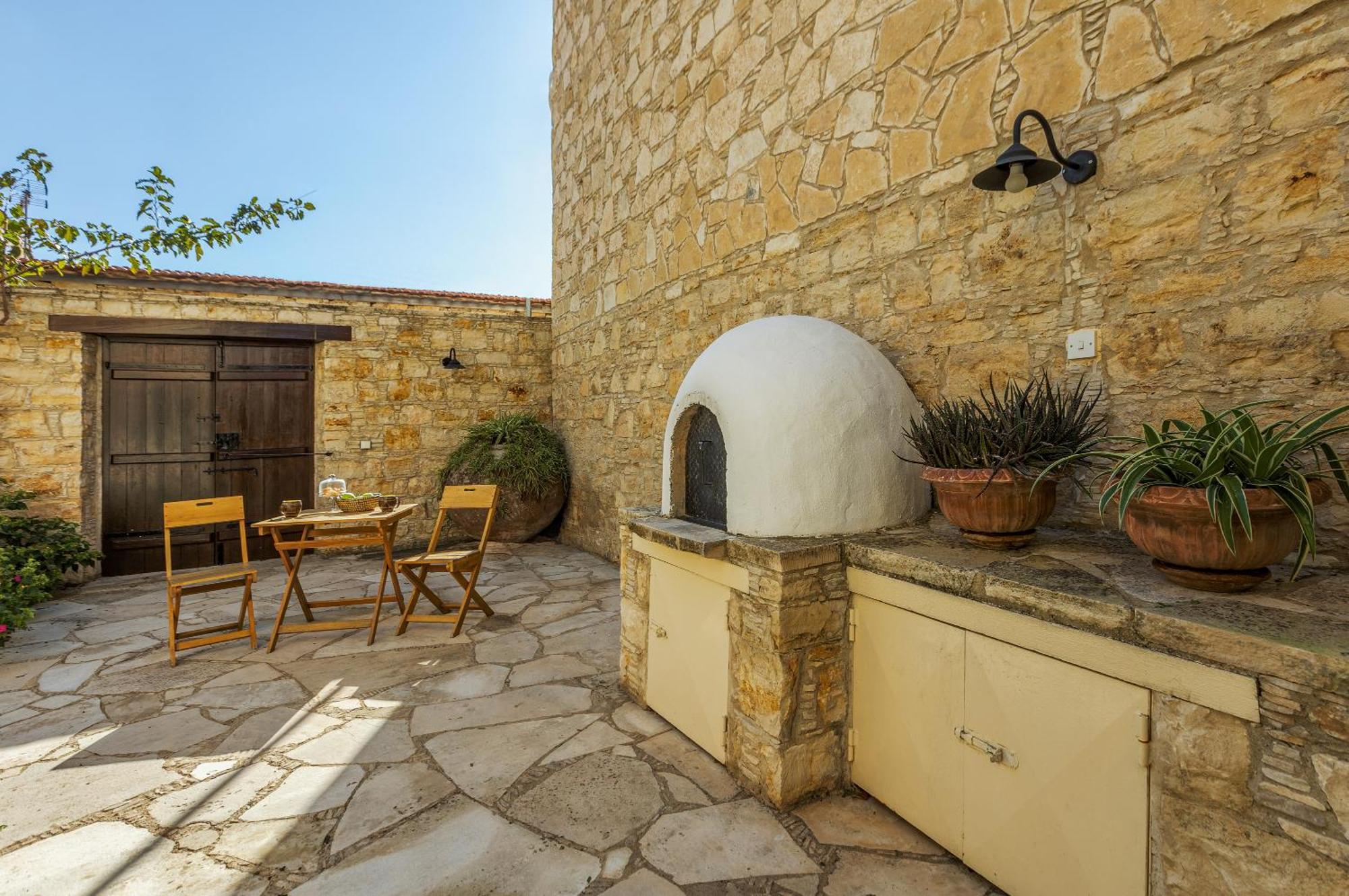 Oinoessa Traditional Boutique Guest Houses Lofou Exterior photo