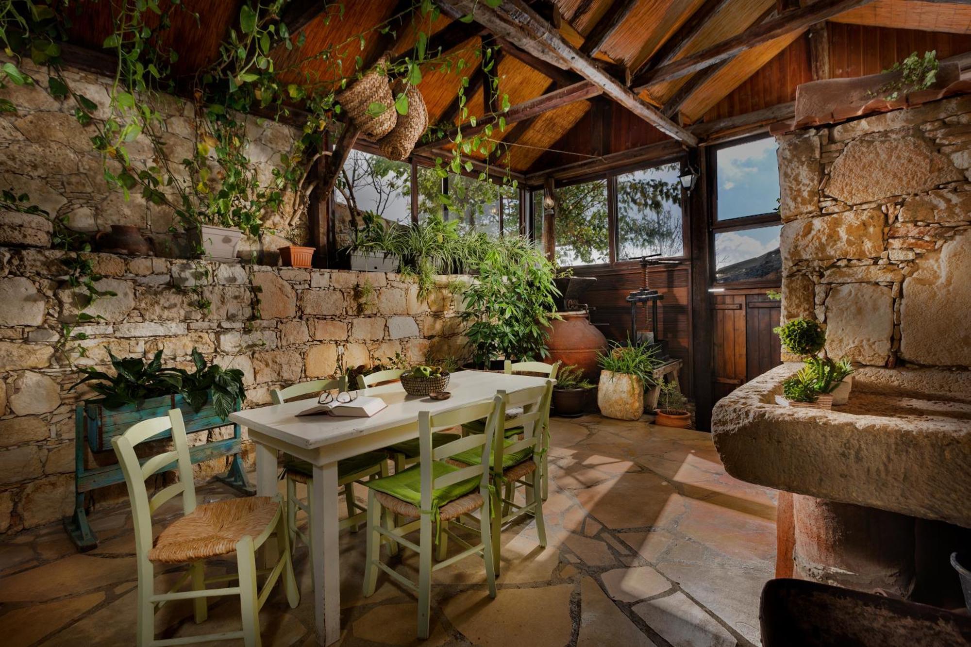 Oinoessa Traditional Boutique Guest Houses Lofou Exterior photo