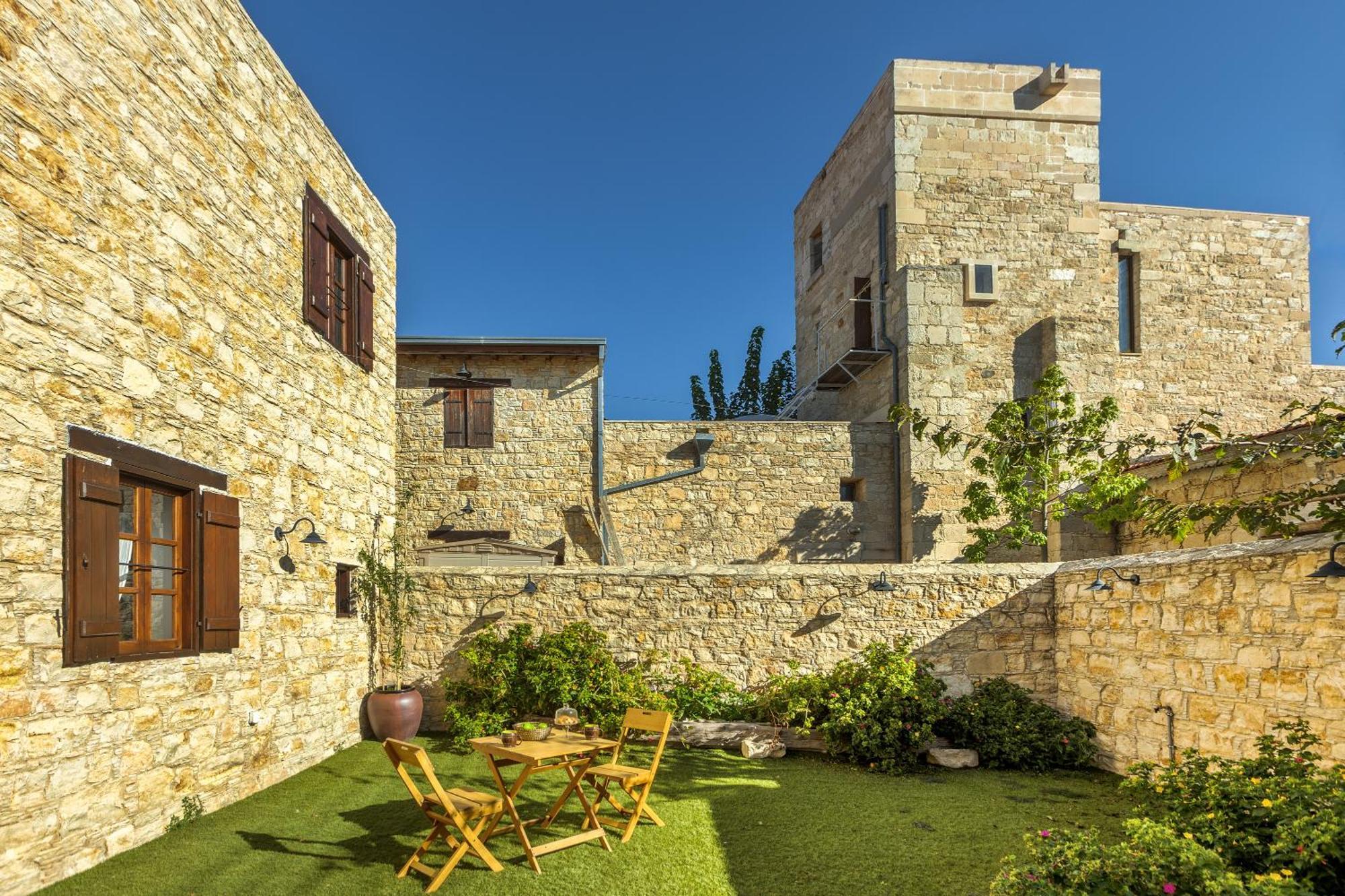 Oinoessa Traditional Boutique Guest Houses Lofou Exterior photo